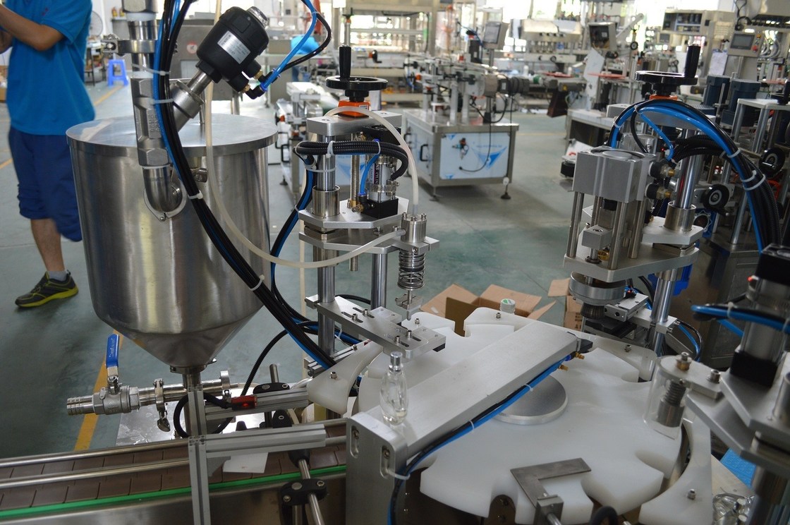 첨단 자동 디오도런트 향수 채용 기계 생산 라인 20ml 병